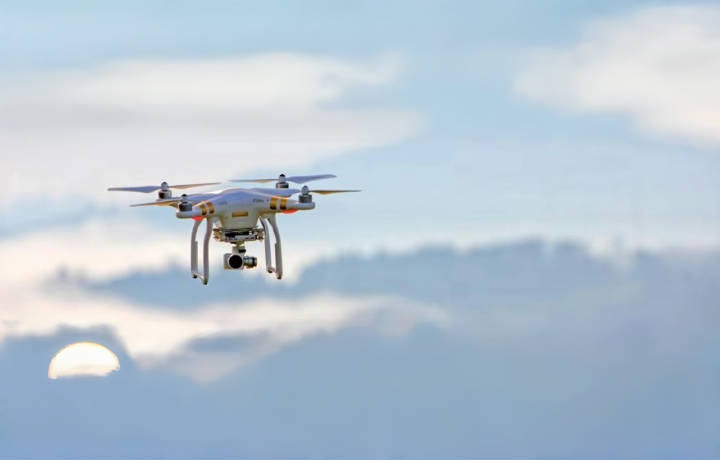 ຄວາມກ້າວຫນ້າໃນແບດເຕີຣີໃນ drone ແລະປະສິດທິພາບດ້ານພະລັງງານ